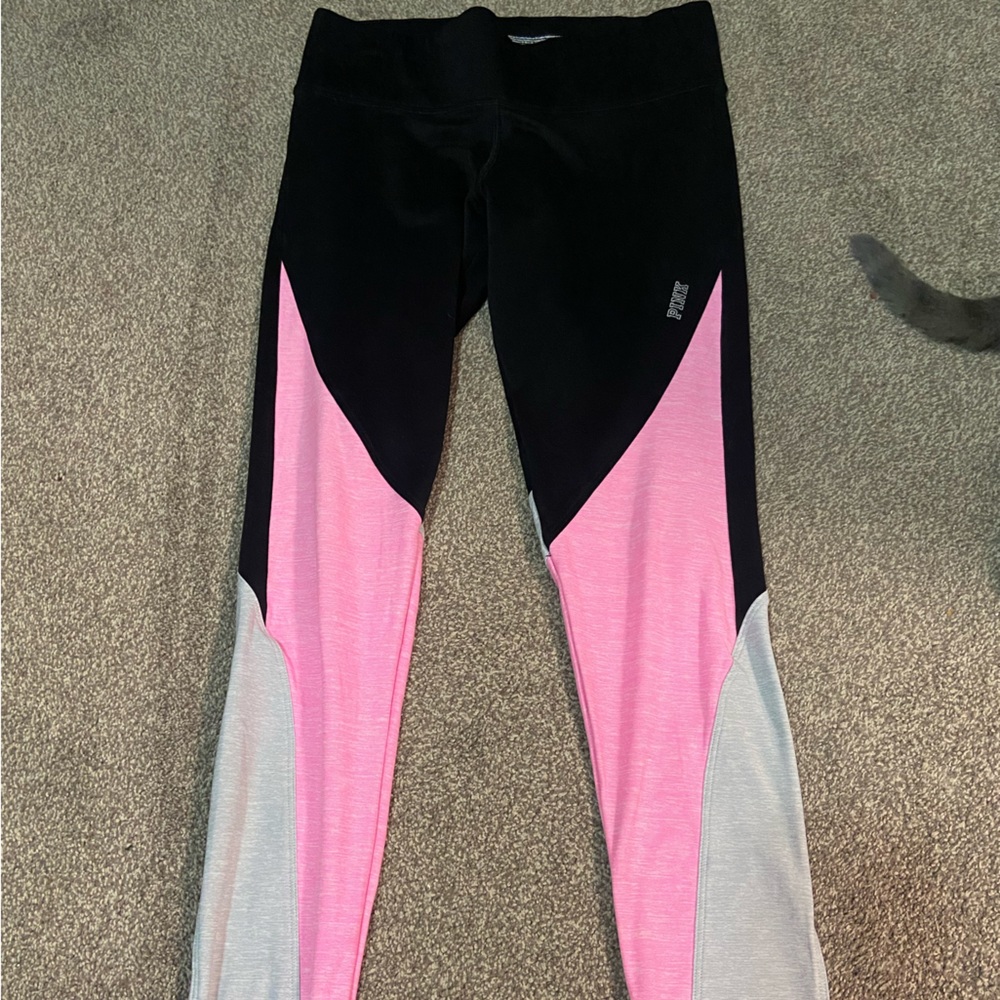Victoria’s Secret stretchy yoga pants small like new